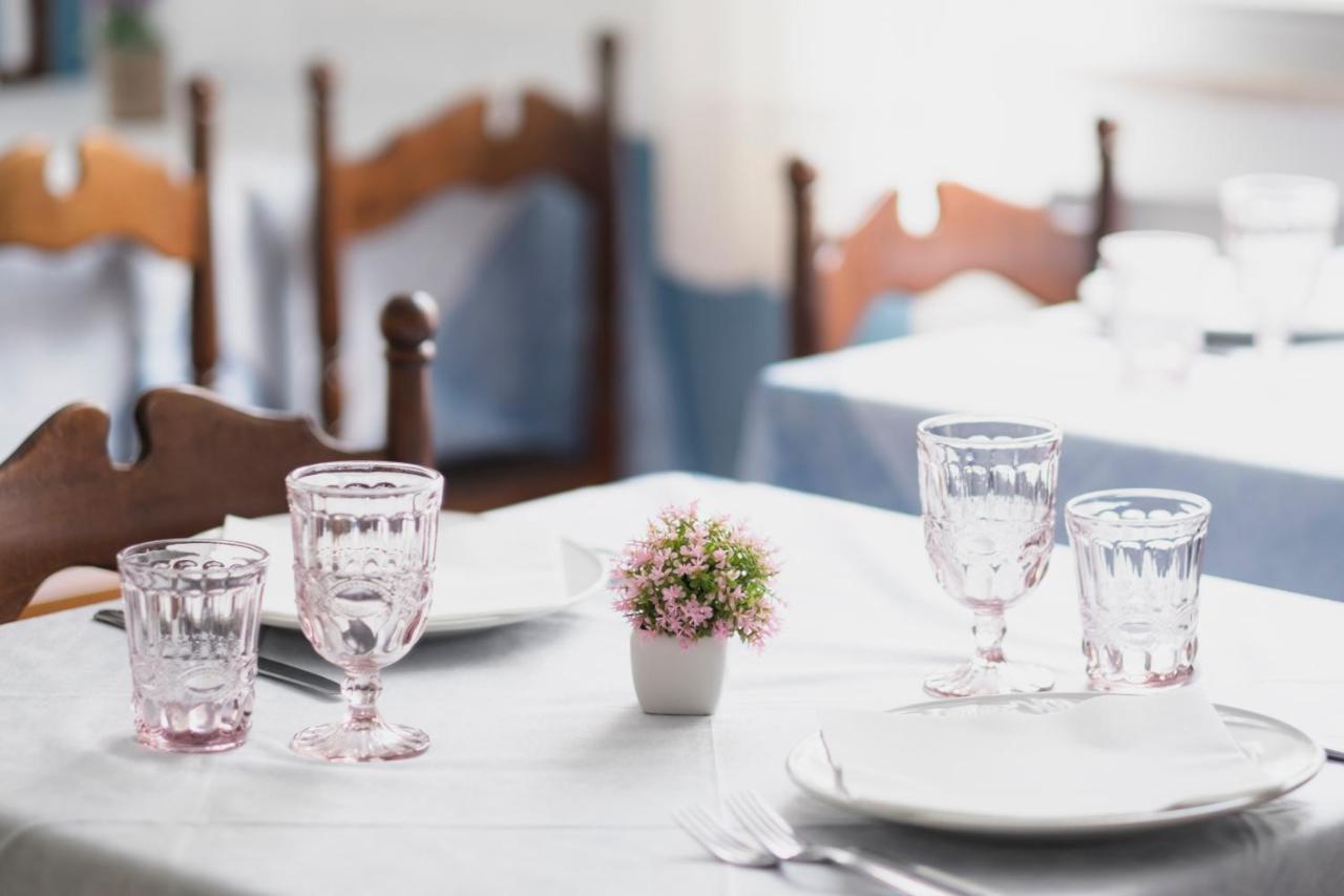 Hotel Cheri Ρίμινι Εξωτερικό φωτογραφία