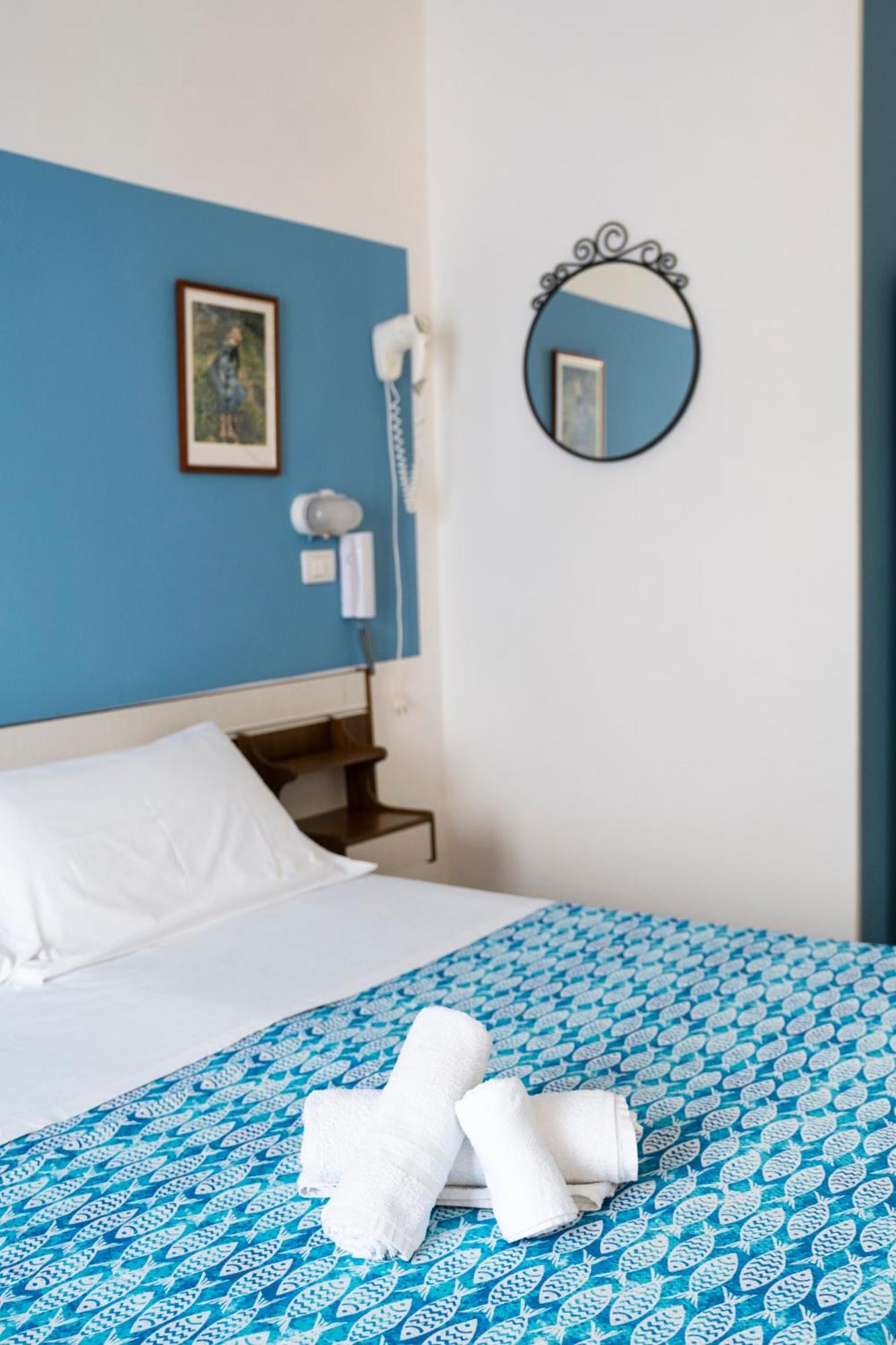 Hotel Cheri Ρίμινι Εξωτερικό φωτογραφία