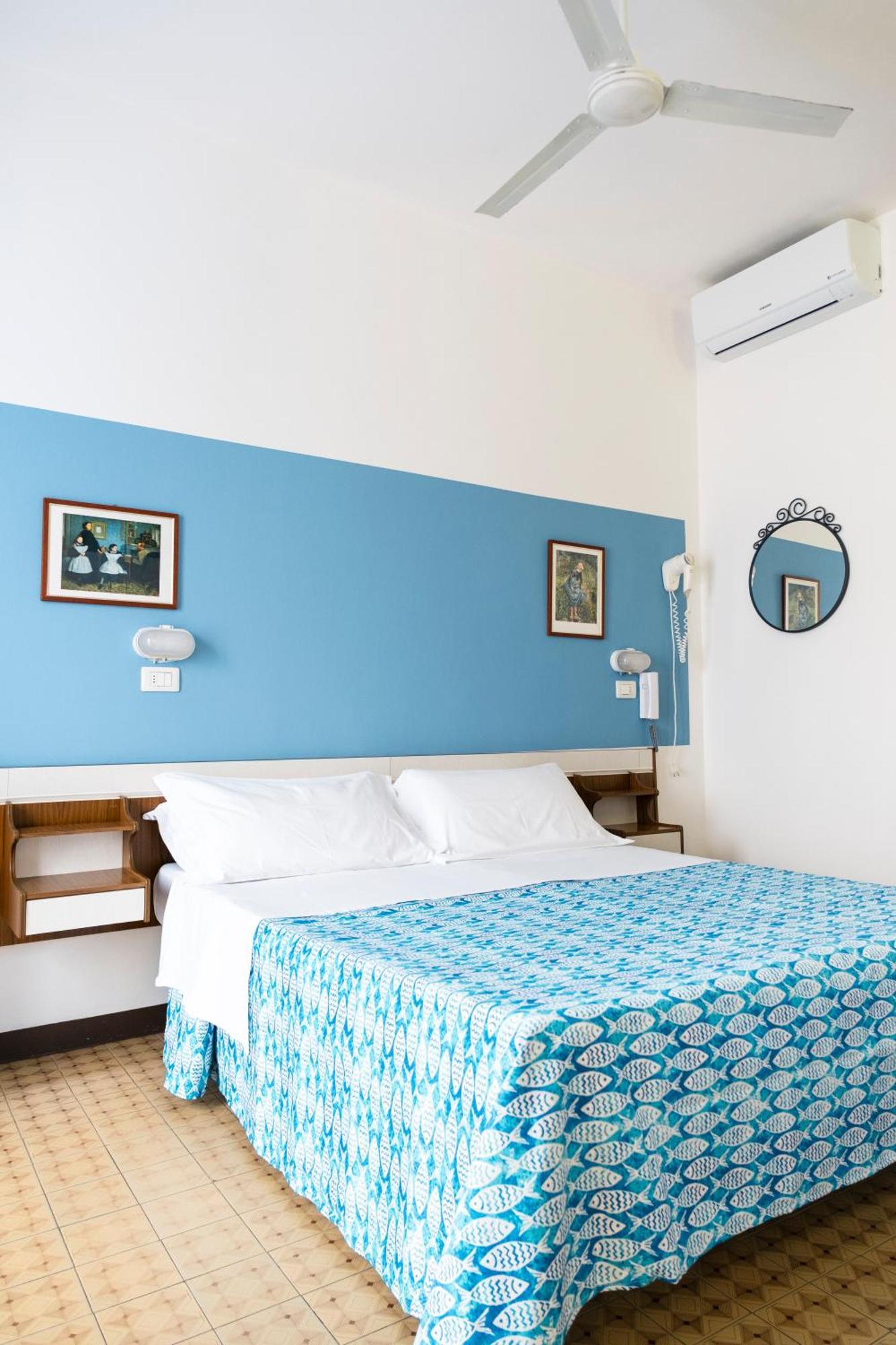 Hotel Cheri Ρίμινι Εξωτερικό φωτογραφία